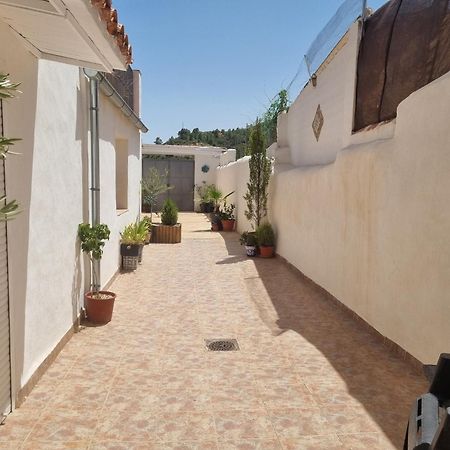 Casa Arriba Village House In Zarra Exterior photo