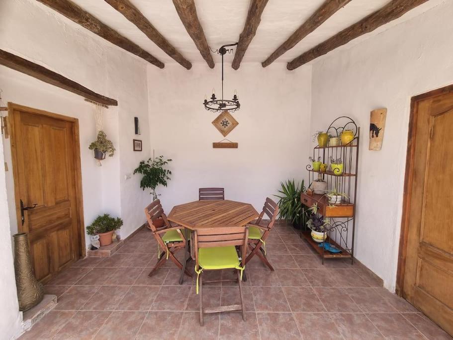 Casa Arriba Village House In Zarra Exterior photo